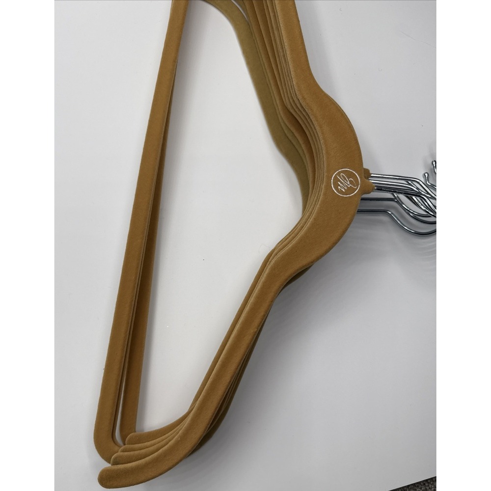 Lot Of 10 Premium Camel Velvet Non Slip Clothes Hangers Slim Flocked Swivel Hook - Picture 2 of 7